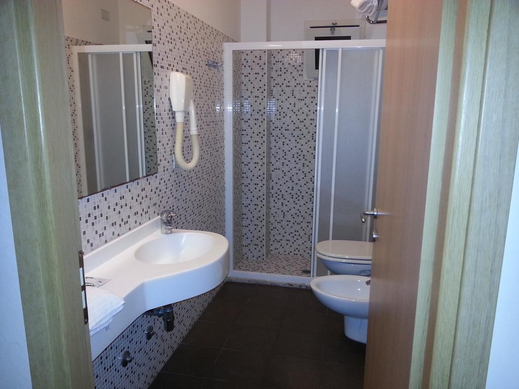 Residence Nocchiero Riccione Pokoj fotografie